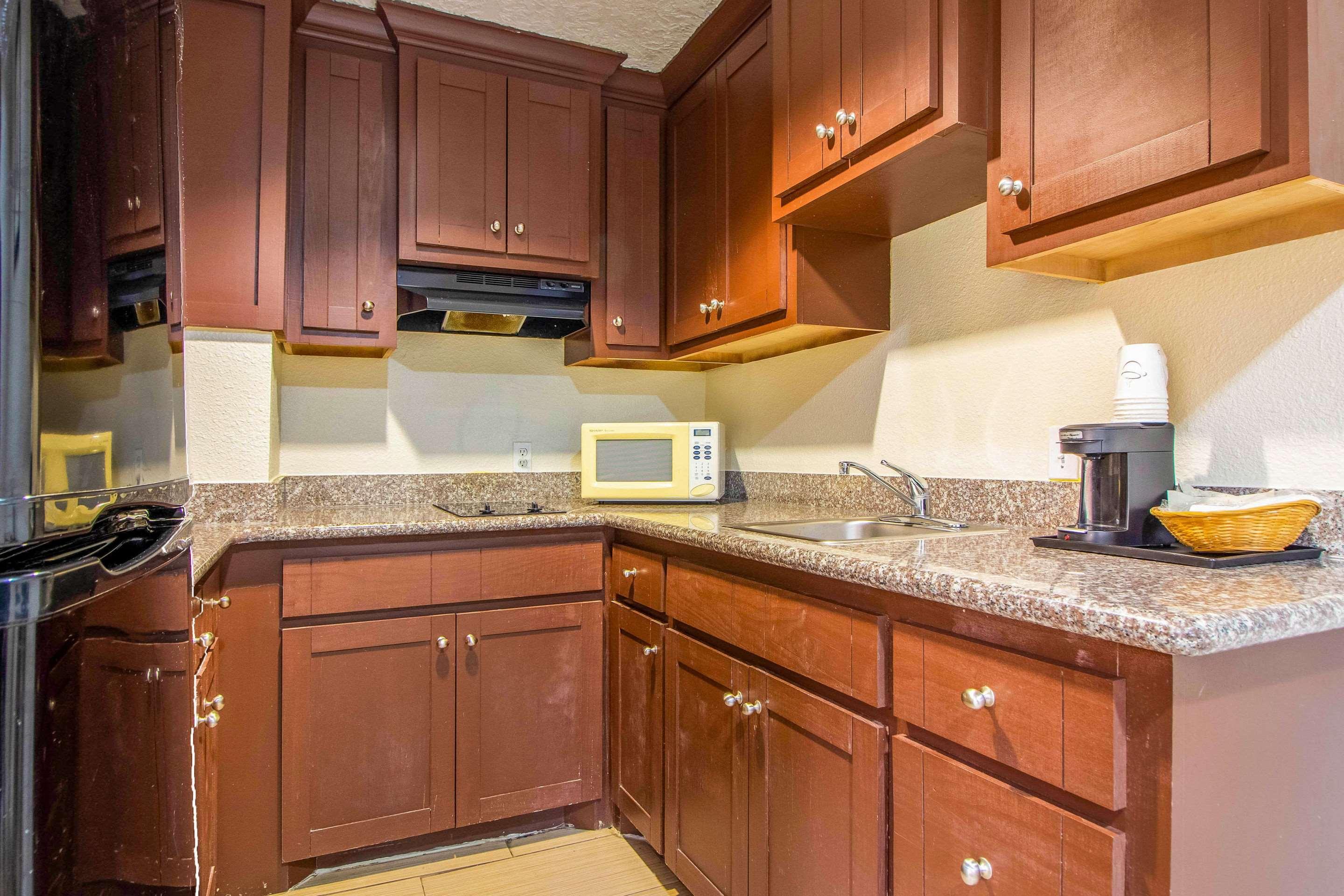 Rodeway Inn & Suites Houston Near Medical Center Exteriör bild