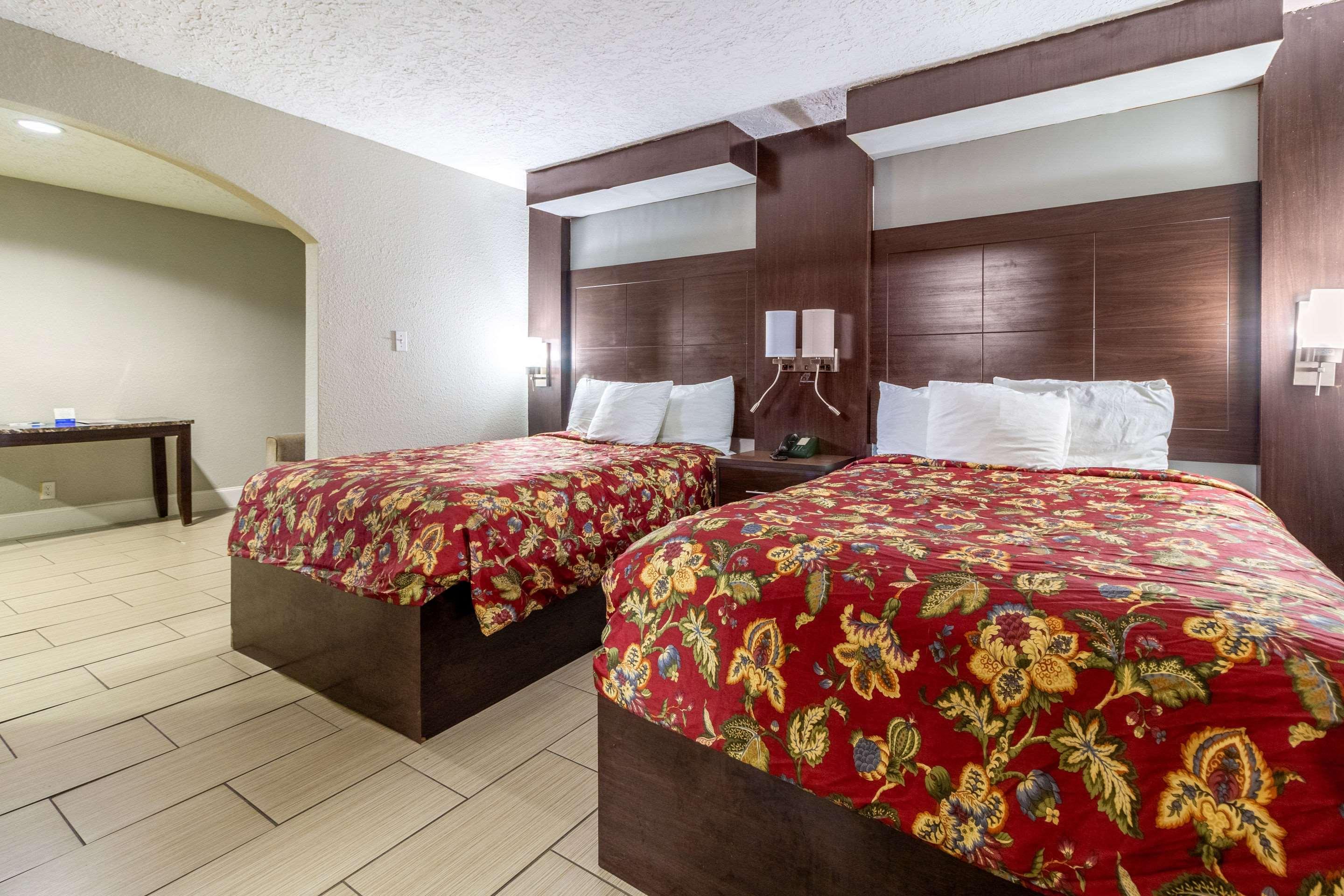 Rodeway Inn & Suites Houston Near Medical Center Exteriör bild