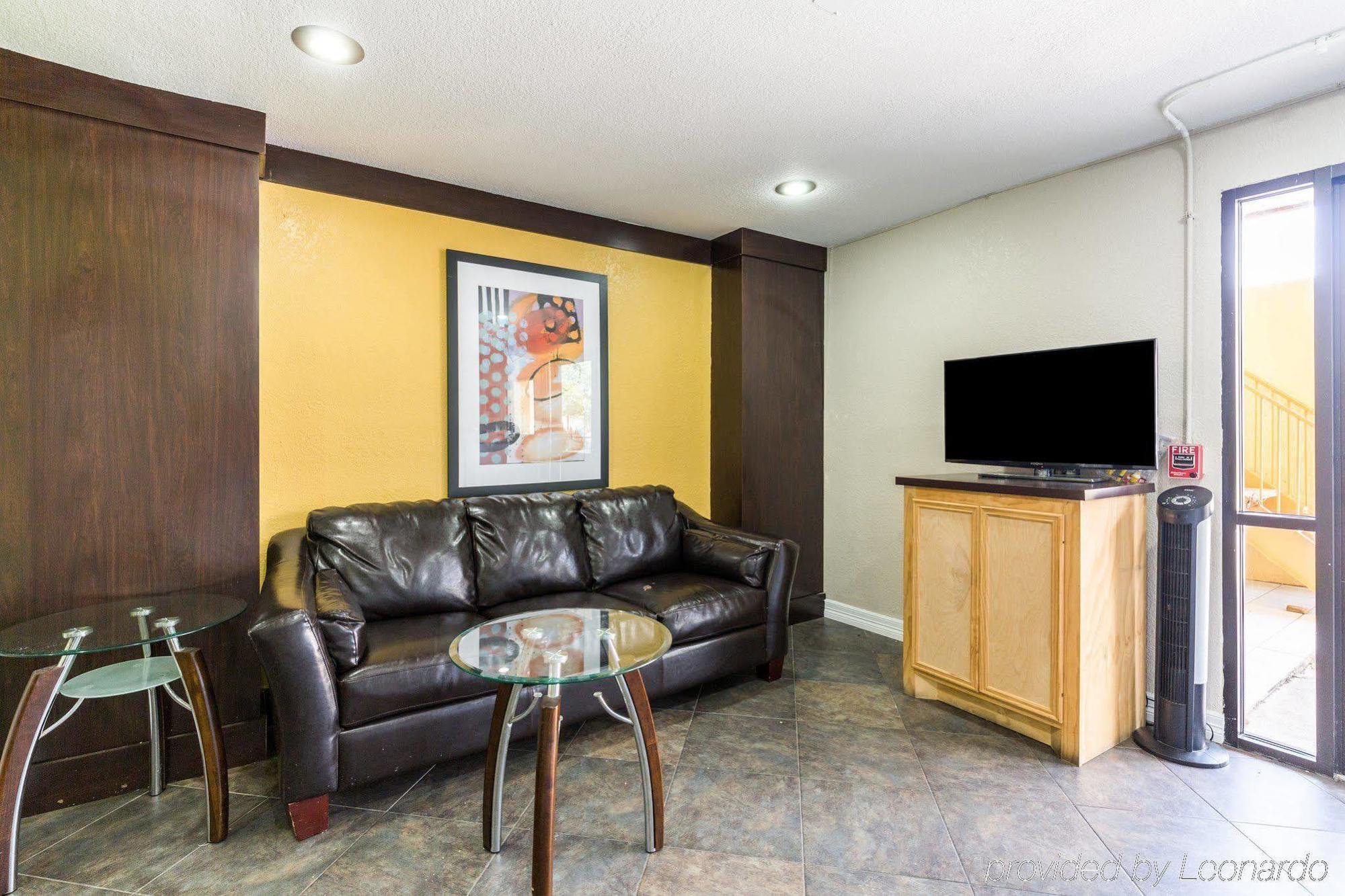 Rodeway Inn & Suites Houston Near Medical Center Exteriör bild