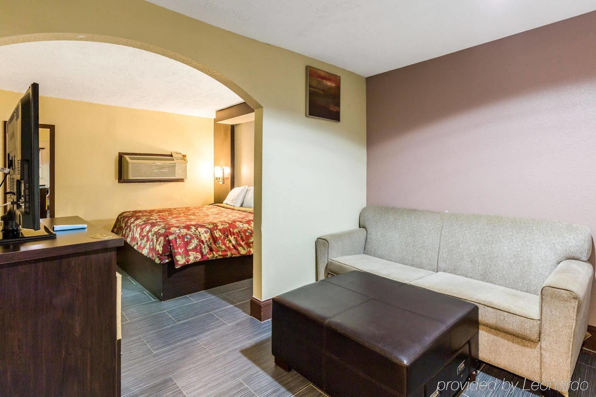 Rodeway Inn & Suites Houston Near Medical Center Exteriör bild