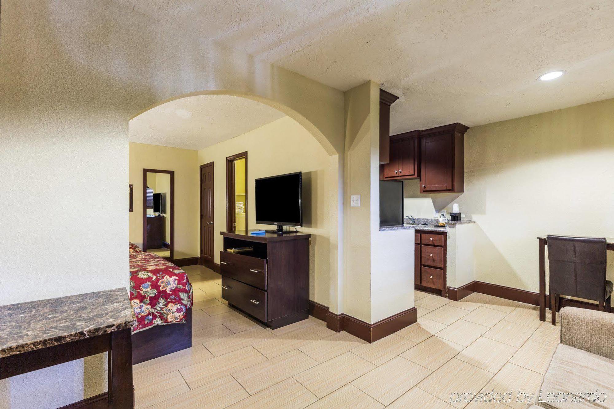 Rodeway Inn & Suites Houston Near Medical Center Exteriör bild